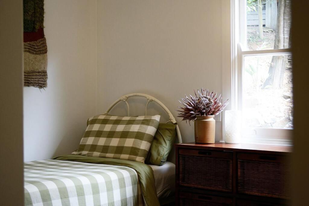 Harrys House Warburton - Peaceful Riverside Cottage In The Perfect Location מראה חיצוני תמונה