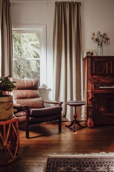 Harrys House Warburton - Peaceful Riverside Cottage In The Perfect Location מראה חיצוני תמונה