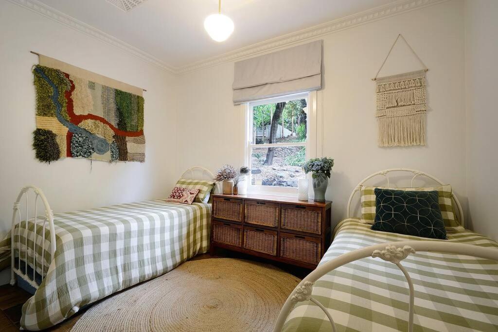 Harrys House Warburton - Peaceful Riverside Cottage In The Perfect Location מראה חיצוני תמונה