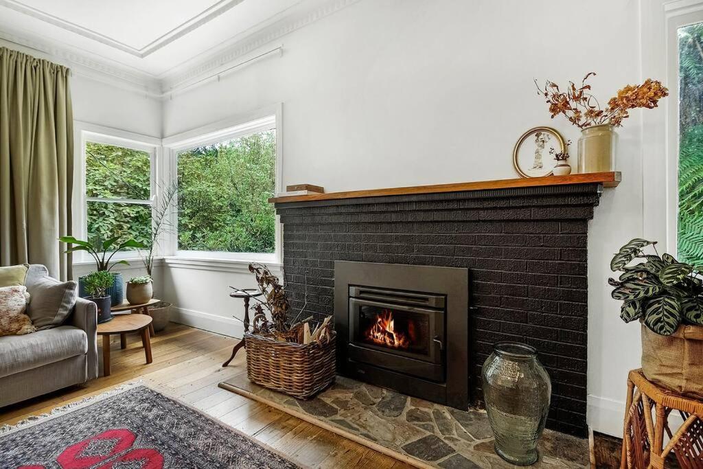 Harrys House Warburton - Peaceful Riverside Cottage In The Perfect Location מראה חיצוני תמונה